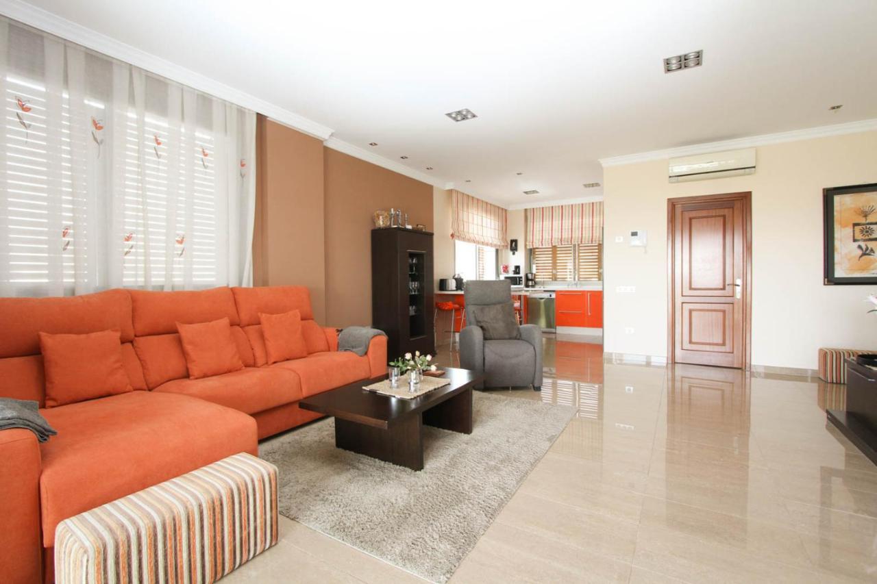 Atico En El Centro Con Terraza Apartment Arguineguin